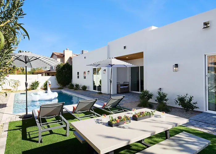 Holiday home Monroe - Private Pool-ping Pong- Stunning Design *