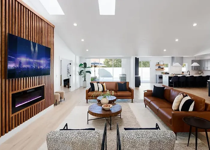 Monroe - Private Pool-ping Pong- Stunning Design Holiday home