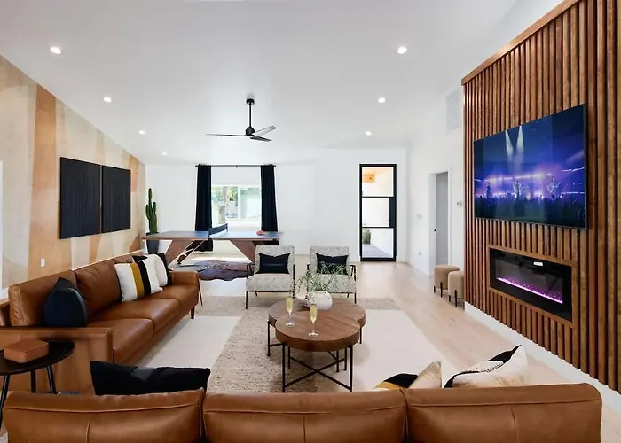 Monroe - Private Pool-ping Pong- Stunning Design Holiday home