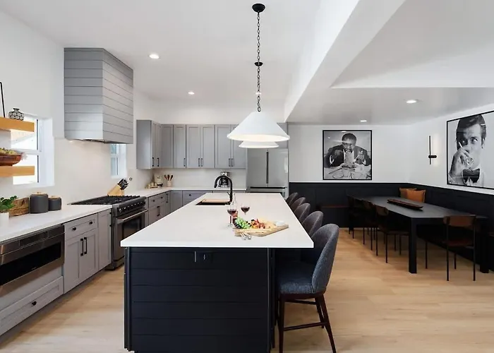 Holiday home Monroe - Private Pool-ping Pong- Stunning Design *